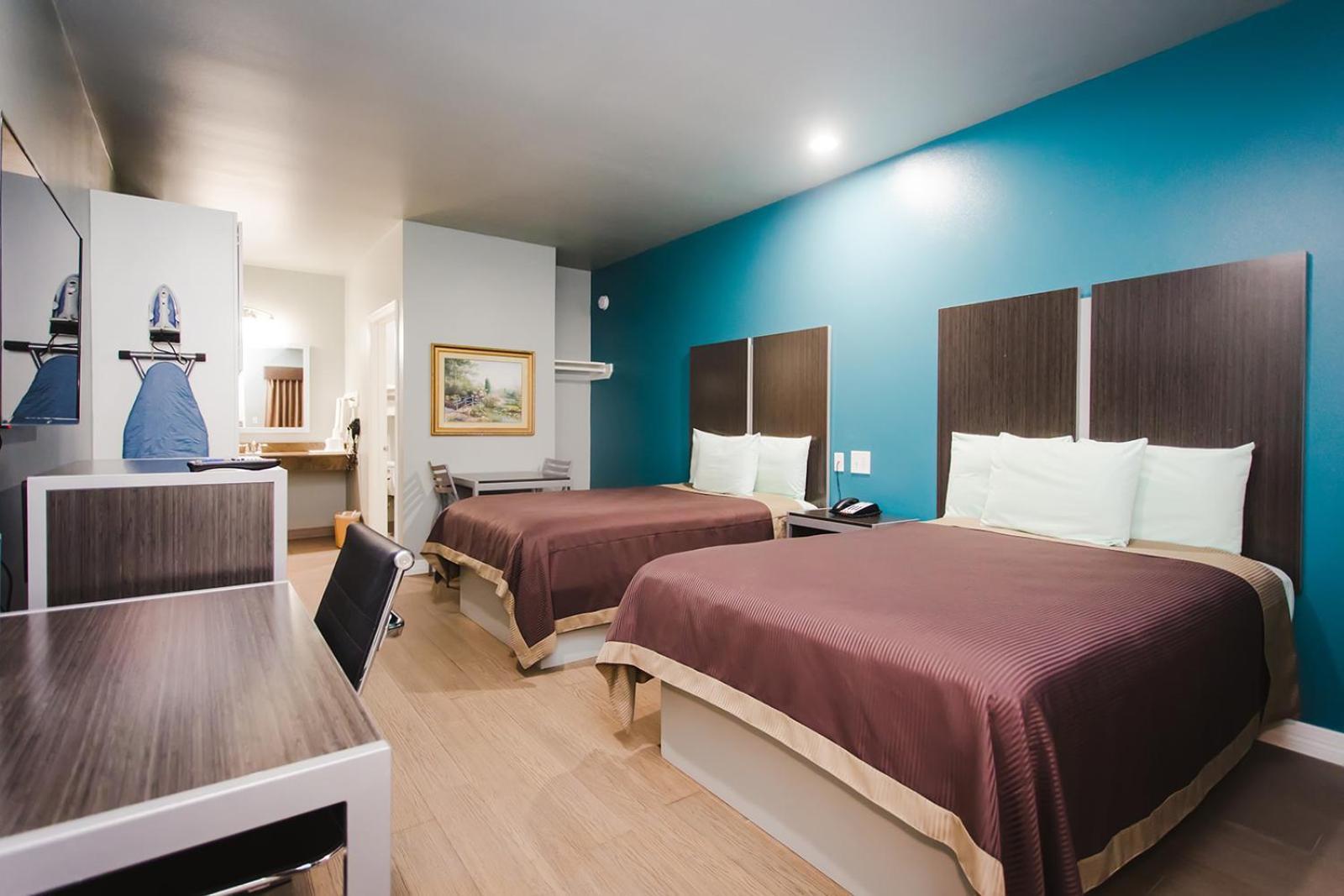 Econo Lodge Inn & Suites Channelview Exteriör bild