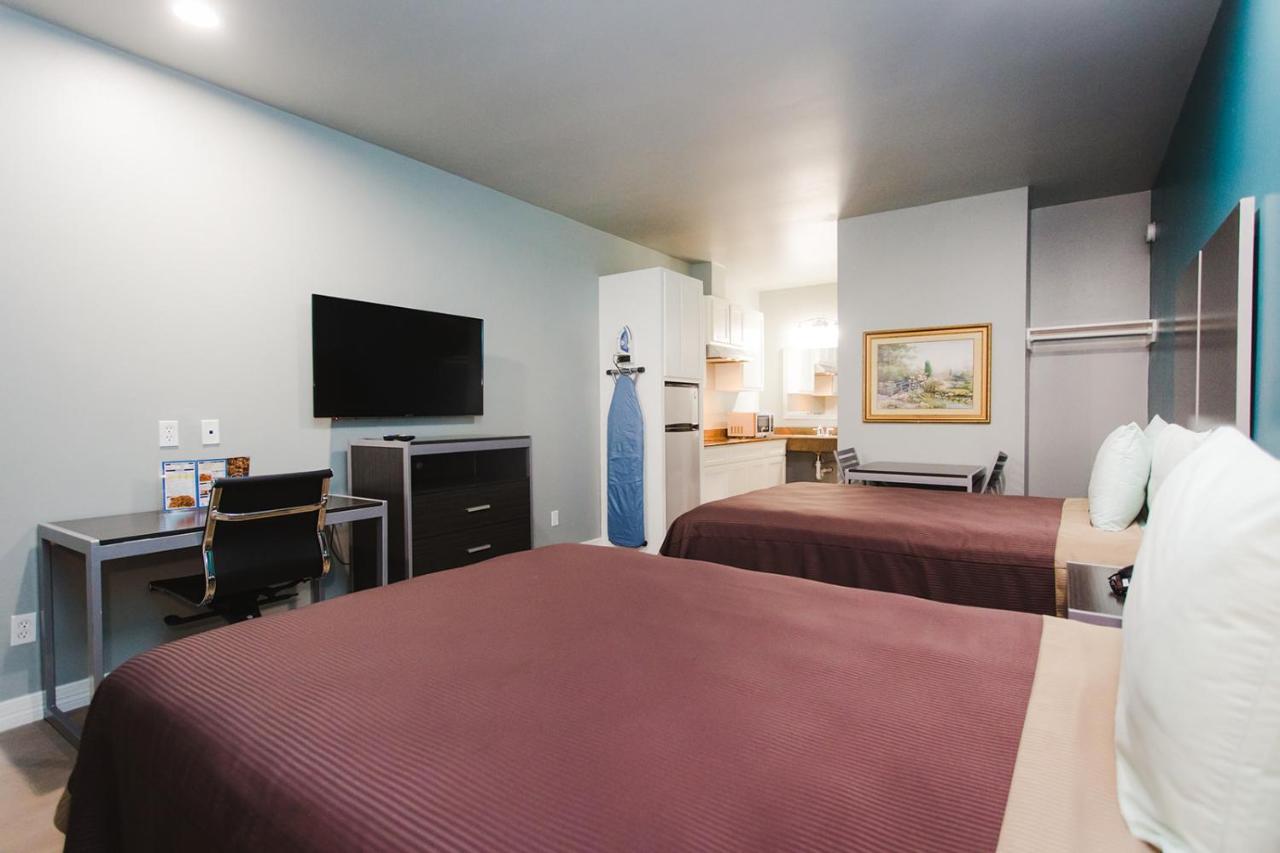 Econo Lodge Inn & Suites Channelview Exteriör bild
